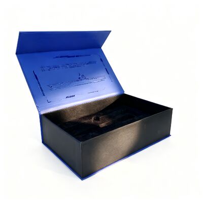 Lüks 3D Çıkartma Manyetik Flip Hediye Kutusu Özel Logo Yazdırılmış Paket Kutusu EVA Ekleyiciyle Hatıra Kutusu